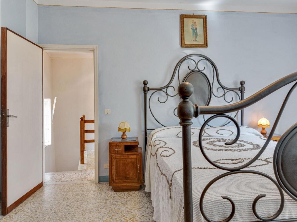 Belvilla By Oyo Camelia Pescaglia Ngoại thất bức ảnh
